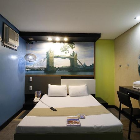 Hotel Dreamworld Araneta Cubao Exteriér fotografie