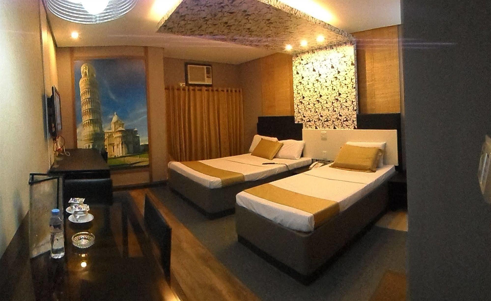 Hotel Dreamworld Araneta Cubao Exteriér fotografie