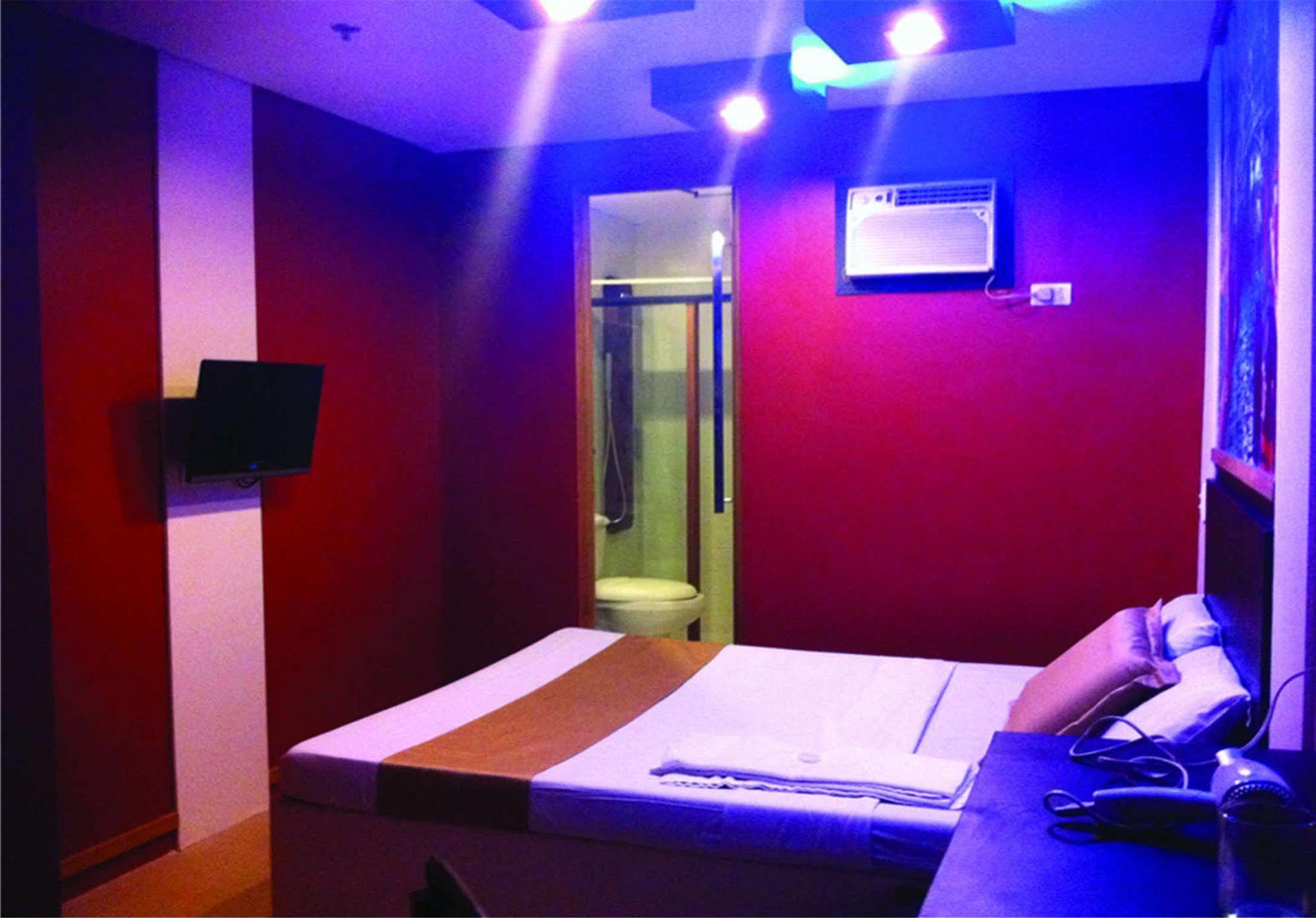 Hotel Dreamworld Araneta Cubao Exteriér fotografie