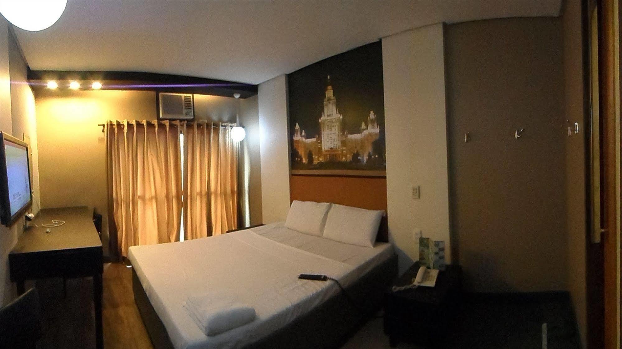 Hotel Dreamworld Araneta Cubao Exteriér fotografie